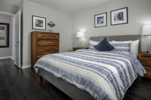 2 habitaciones, tabla de planchar con plancha y wifi gratis 