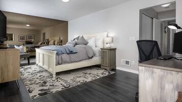 2 bedrooms, iron/ironing board, free WiFi, bed sheets