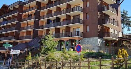 Renovated 4 ppl apartment with balcony, pets allowed