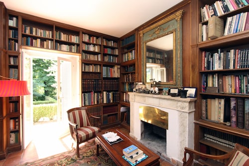 The Writers' Country House - 5BR/4BT with shared Swimming Pool