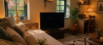 Own green idyll in the south of Dresden :-) a stone's throw from the city center