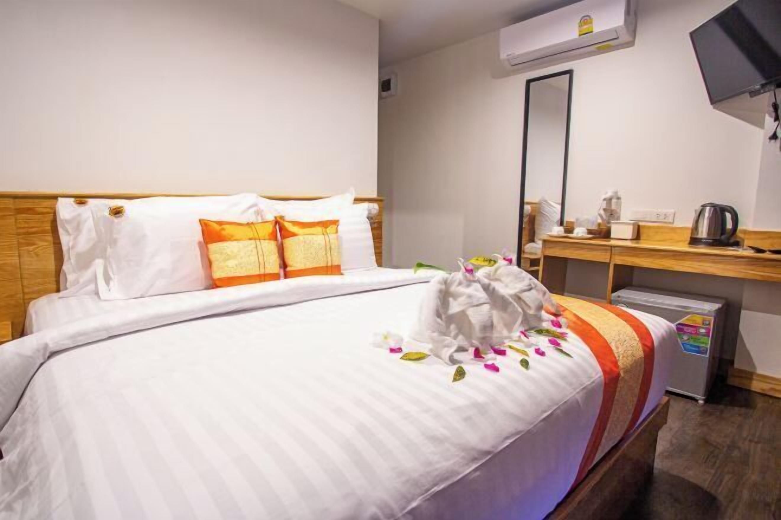 Frigobar, cofres nos quartos, Wi-Fi de cortesia, roupa de cama