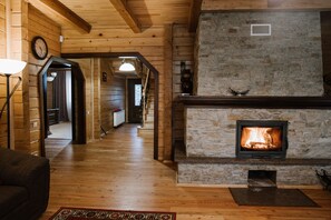 Rom – exclusive | Allergitestet sengetøy, safe på rommet og skrivebord