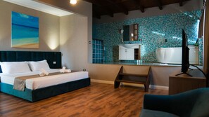 Classic Suite | Minibar, soundproofing, free WiFi, bed sheets - Hotel Majestic (Durrës)