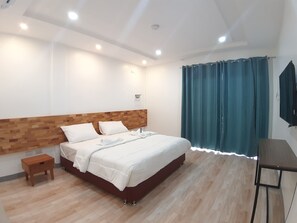 Deluxe King Size-bed Room - Chinita Boutique Hotel (Dauis)