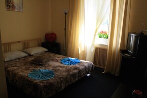 標準雙人房 | 隔音、免費 Wi-Fi