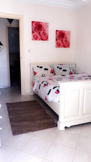 1 habitación y ropa de cama 