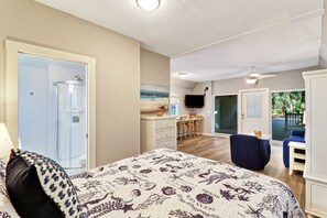 5 bedrooms, iron/ironing board, free WiFi, bed sheets