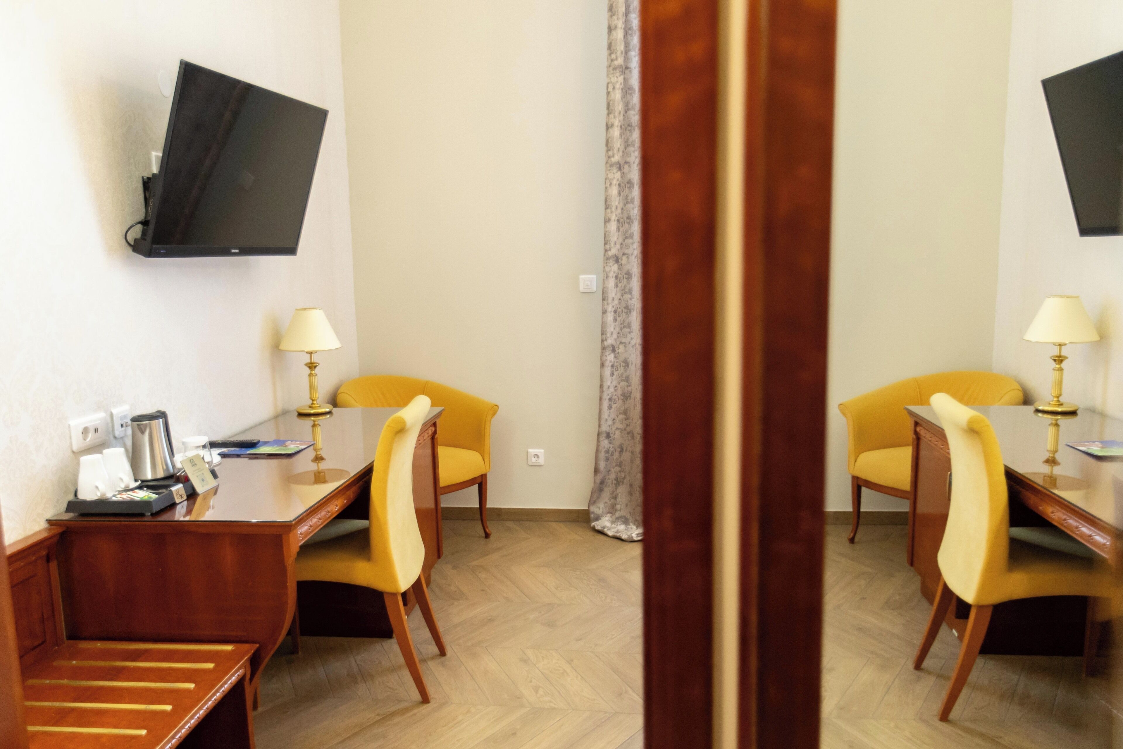 standard twin room | 1 bedroom, premium bedding, minibar, in-room safe