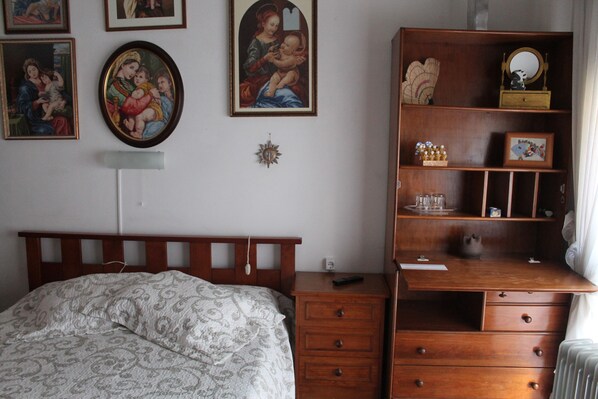 더블룸, 발코니 | 책상, 암막 커튼, 다리미/다리미판, 무료 WiFi