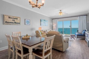 Smart TV, table football