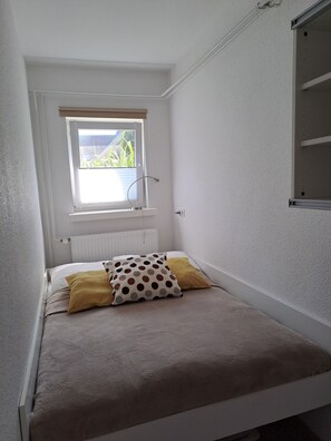 1 habitación, wifi gratis y ropa de cama
