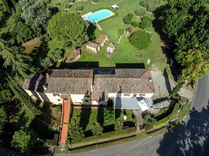 Exterior - one bedroom apartment in the countryside with swimming pool (Prato D'era)