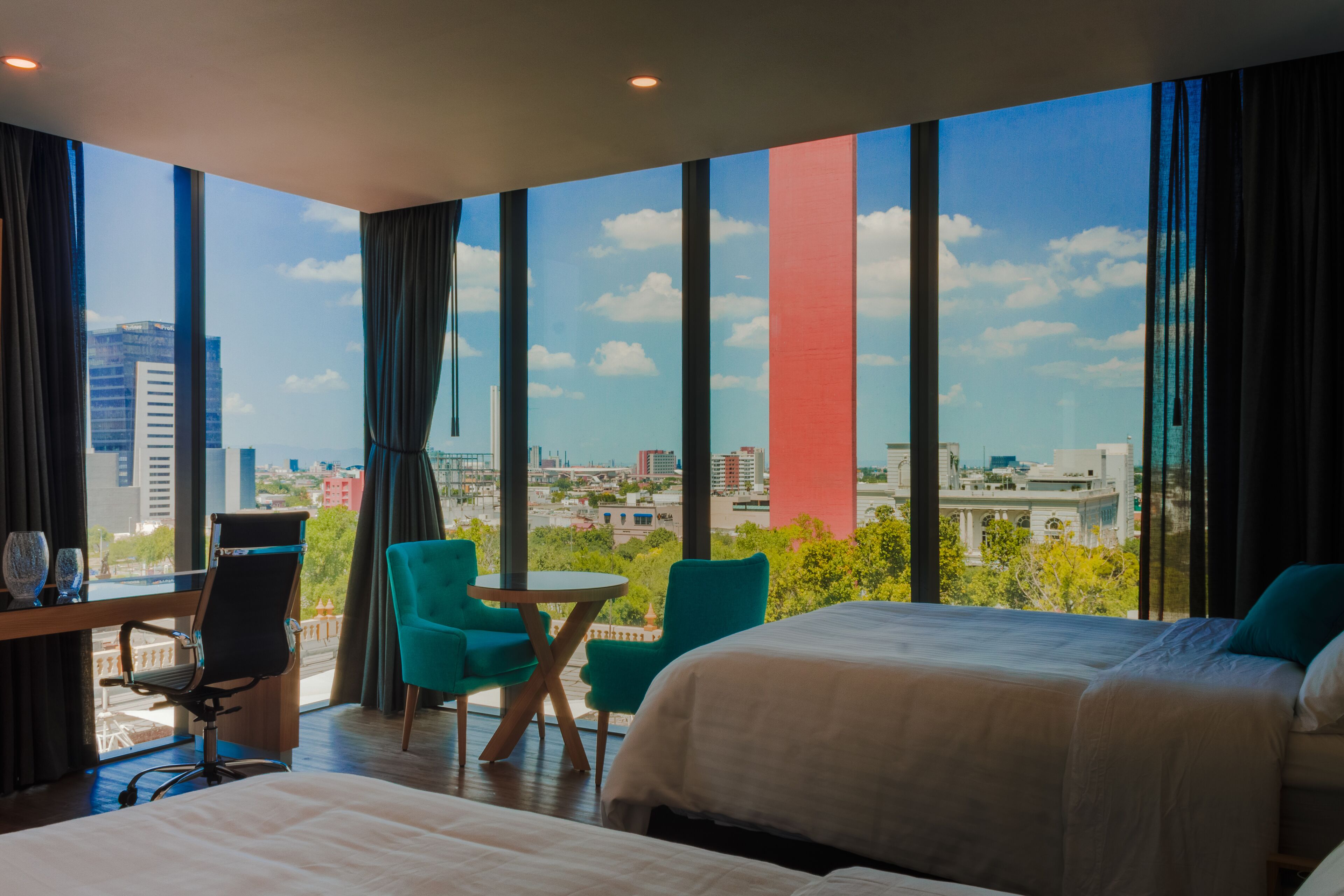 standard double room | 1 bedroom, in-room safe, desk, laptop workspace