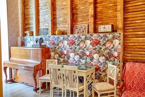 تناول الطعام