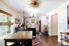 Dining - Eastside Lodge, Austin (Austin)