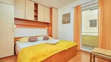 1 habitación y ropa de cama