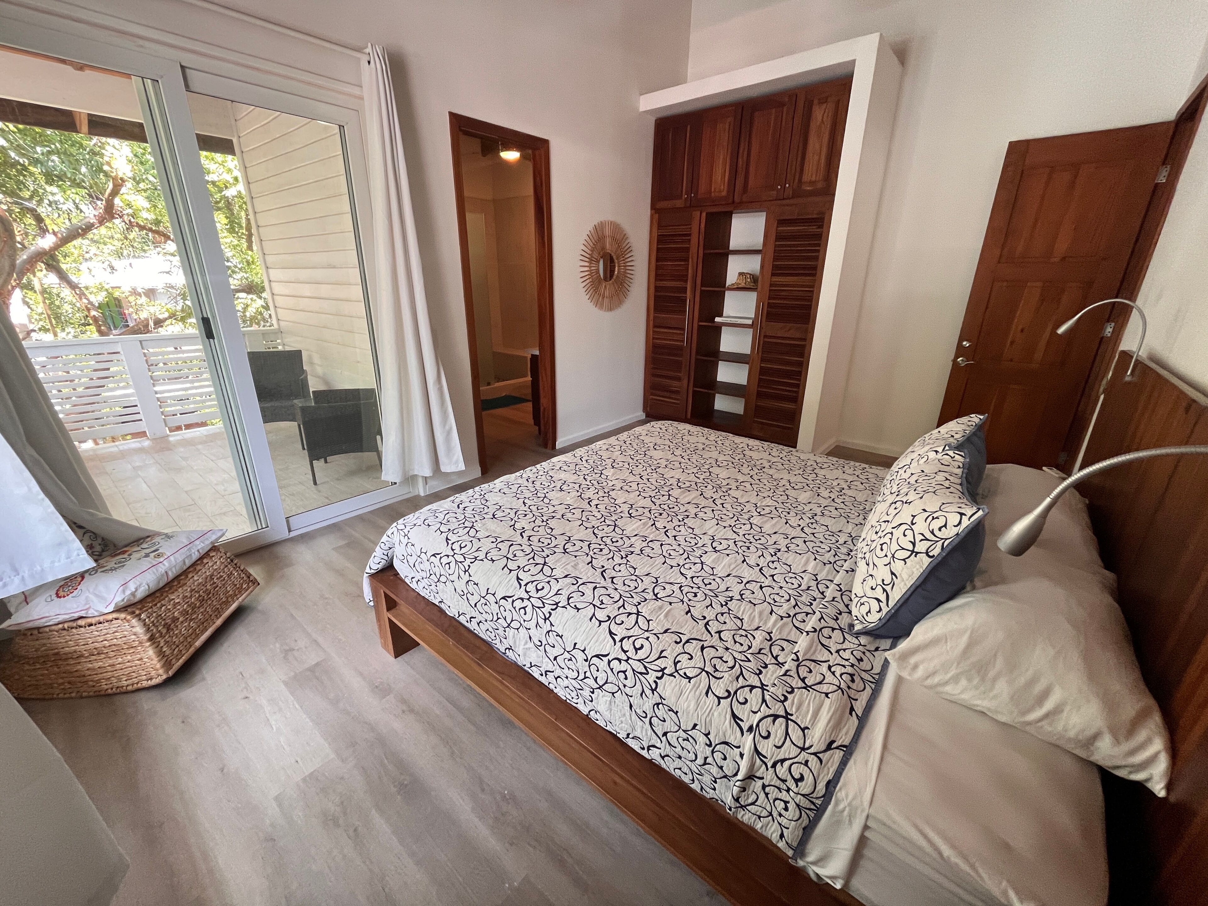 1 chambre, fer et planche à repasser, Wi-Fi gratuit, draps fournis