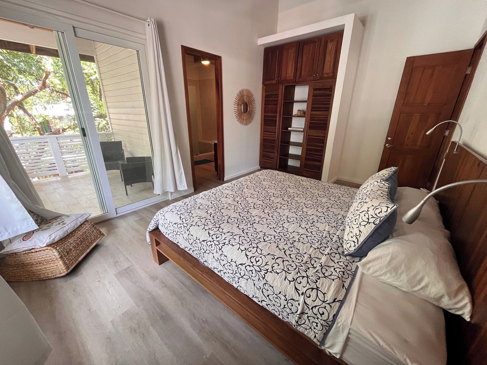 1 bedroom, iron/ironing board, WiFi (free), bed sheets