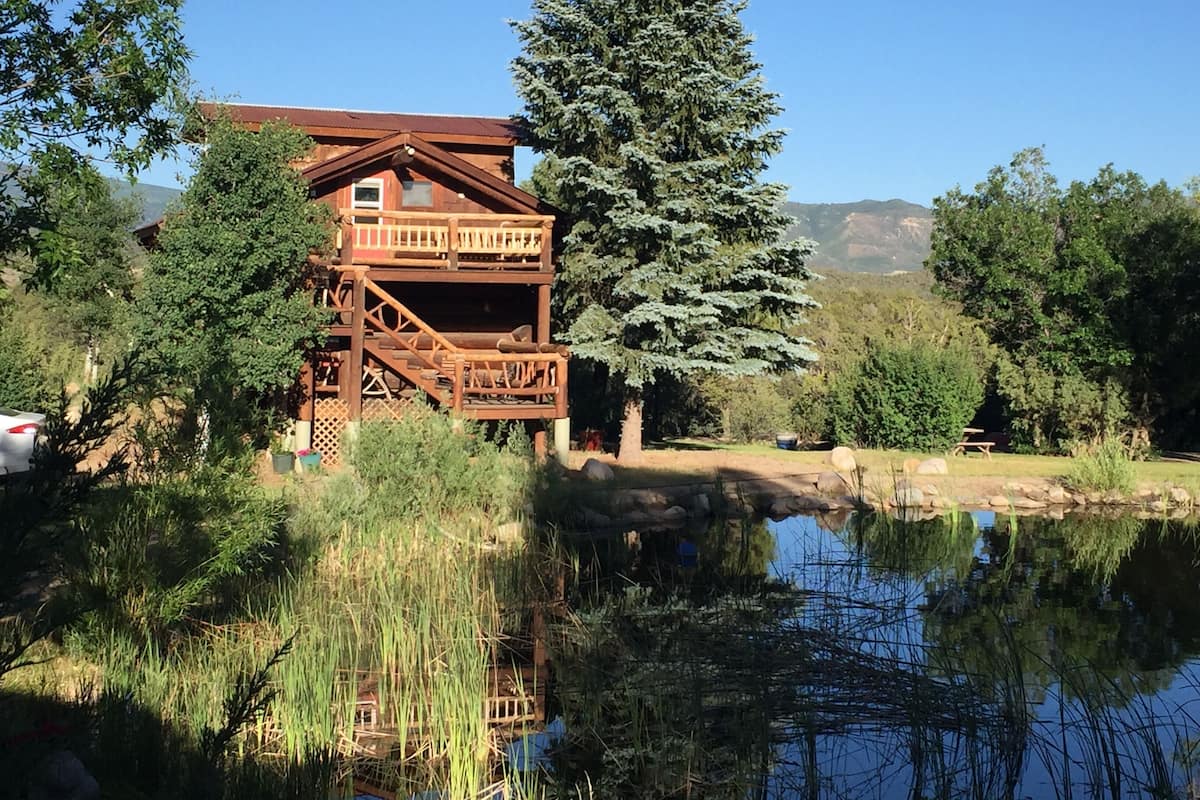Cowboy Cabin | Lake view