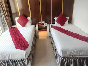 Quarto casal ou duplo luxo | 1 quarto, escrivaninha, Wi-Fi de cortesia