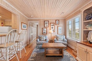 Interior - CasaUp Charming Duplex in Beautiful Pawleys Island (Pawleys Island)