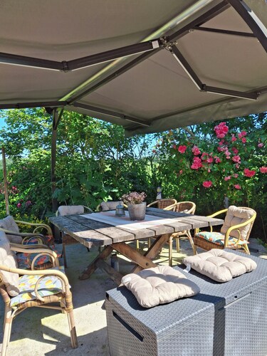 Apartment Nr.3 Haus- Altendeich 80 meters to the water and mudflats.