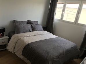 1 bedroom, iron/ironing board, WiFi, bed sheets