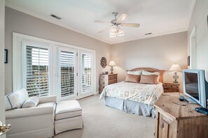 5 bedrooms, Internet, bed sheets