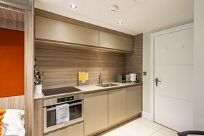 Fridge, oven, stovetop, toaster