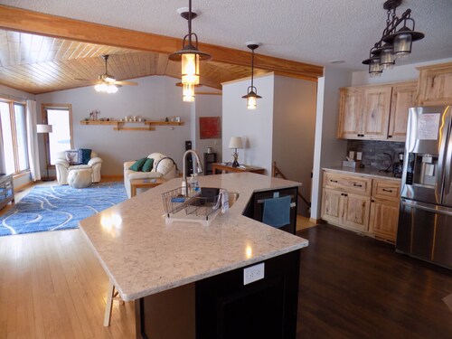Beautiful 4 BDRM Retreat on Loon Lake with Sauna and Sand Beach!