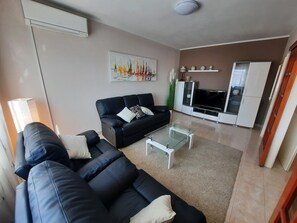 TV, fireplace - Apartment Vicky close to Arena amphitheater and center (PULA)