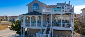 BEAUTIFUL OCEAN ISLE BEACH 7 BEDROOM CANAL HOME CLOSE TO OCEAN!!!!
