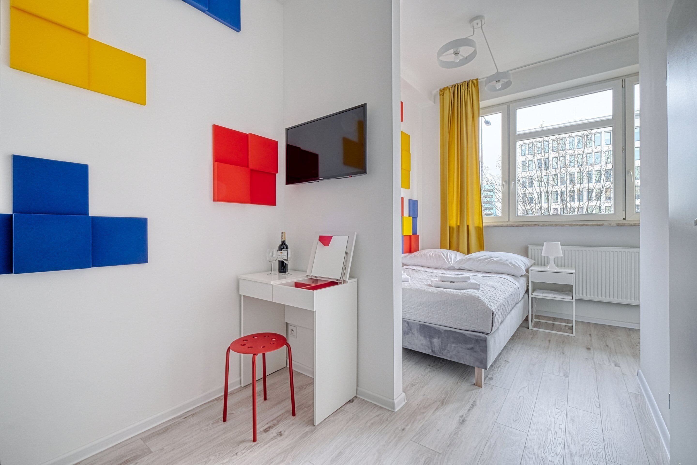 basic studio suite, 1 double bed with sofa bed | blackout curtains, soundproofing, iron/ironing board, free wifi