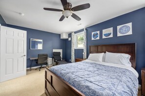 5 bedrooms, iron/ironing board, free WiFi, bed sheets