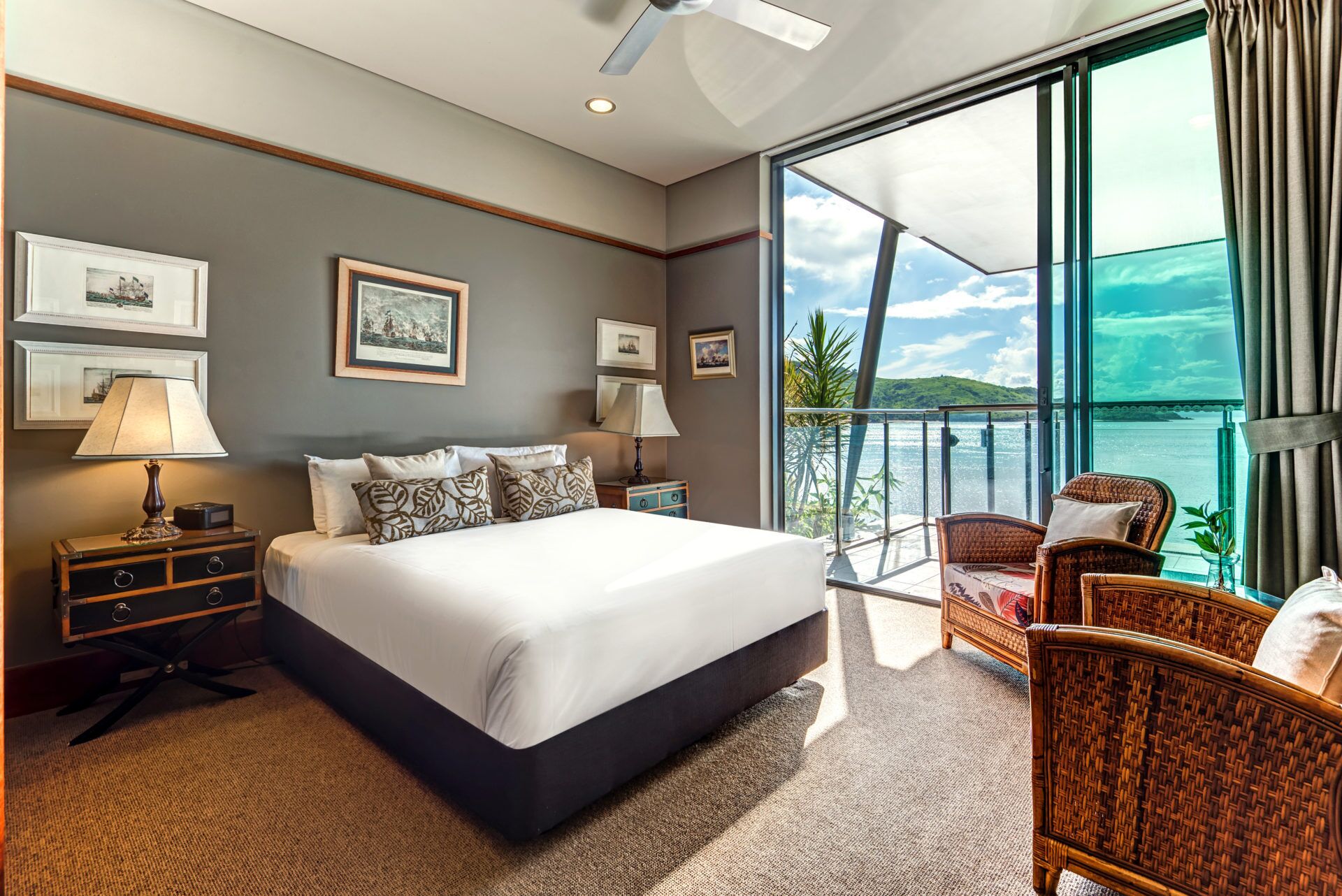 4 bedrooms, blackout curtains, iron/ironing board, free WiFi