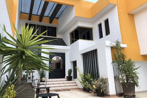 Exterior - Collection O Frida Suites & Lounge (Querétaro)