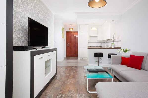 TV - Pereca 2 | Modern Grey Apartment | Warsaw Center (Warszawa)