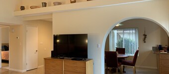 Tranquil 3BR, 2BA Condo at Indian Palms - near Coachella