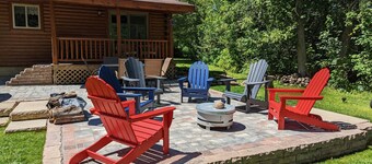 Log Cabin home on the Sturgeon River in Indian River