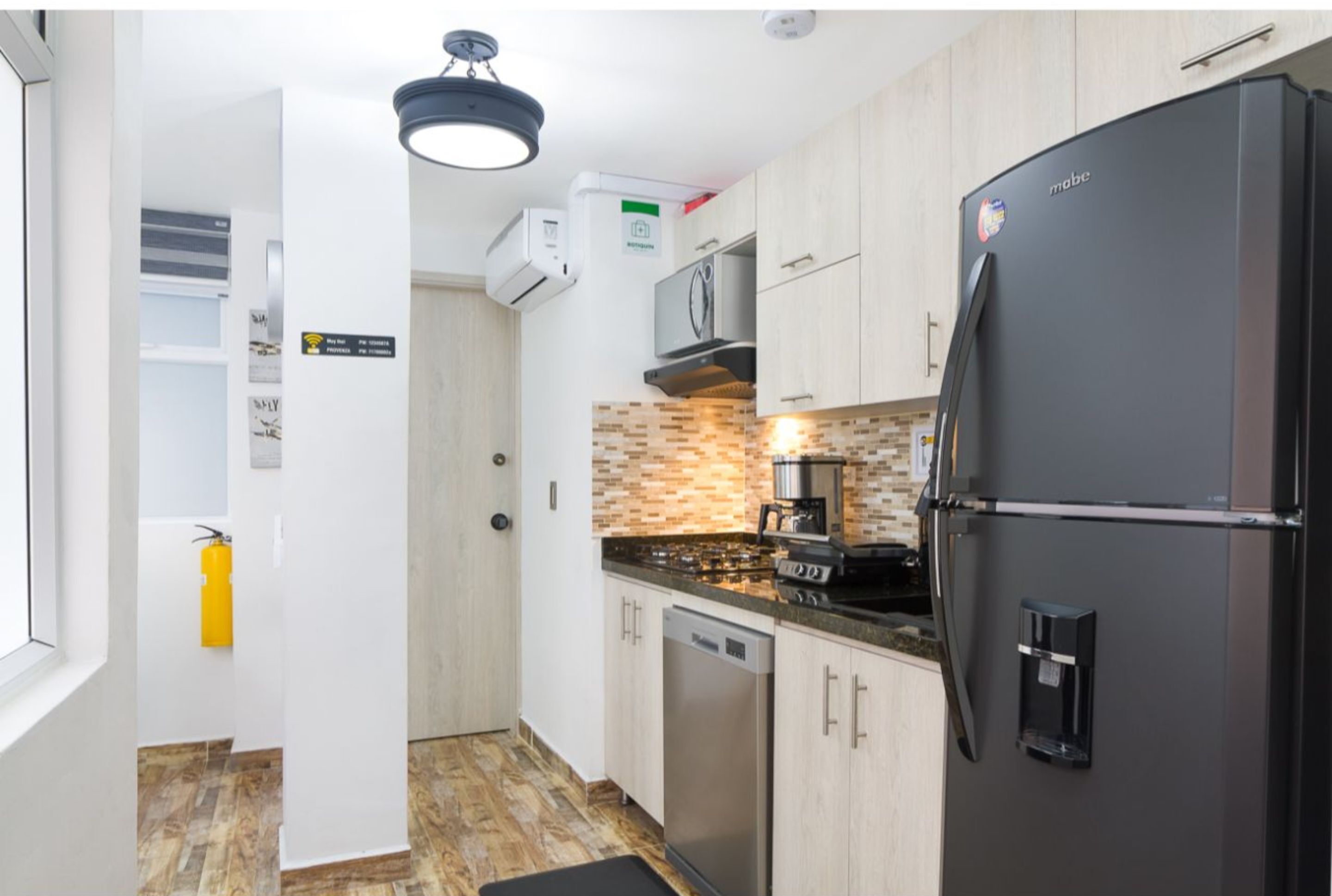 Fridge, microwave, stovetop, dishwasher