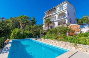 Pool - Holiday apartment mit Pool (Crikvenica)