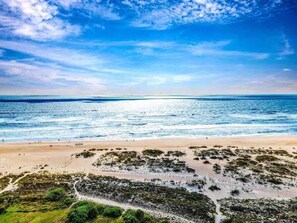 Beach nearby, sun-loungers, beach towels - Pool, Hot Tub, 50 steps to sand, Pool table (St. Augustine)