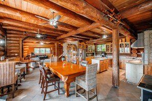 Dining - Log Home on the Saintiam River in Albany, Oregon (albany)
