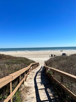 På stranden, badehåndklæder