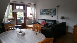 Apartment | Wohnzimmer | Fernseher