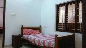 3 sovrum och strykjärn/strykbräda