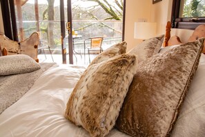 1 habitación y ropa de cama