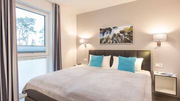 3 Schlafzimmer, Schreibtisch, Reisekinderbett, WLAN