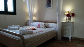 2 bedrooms, desk, soundproofing, iron/ironing board